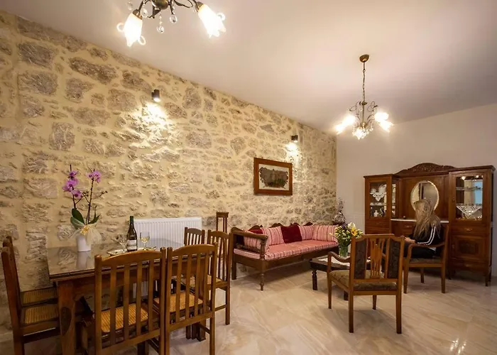 Kalomiris Thea Suite